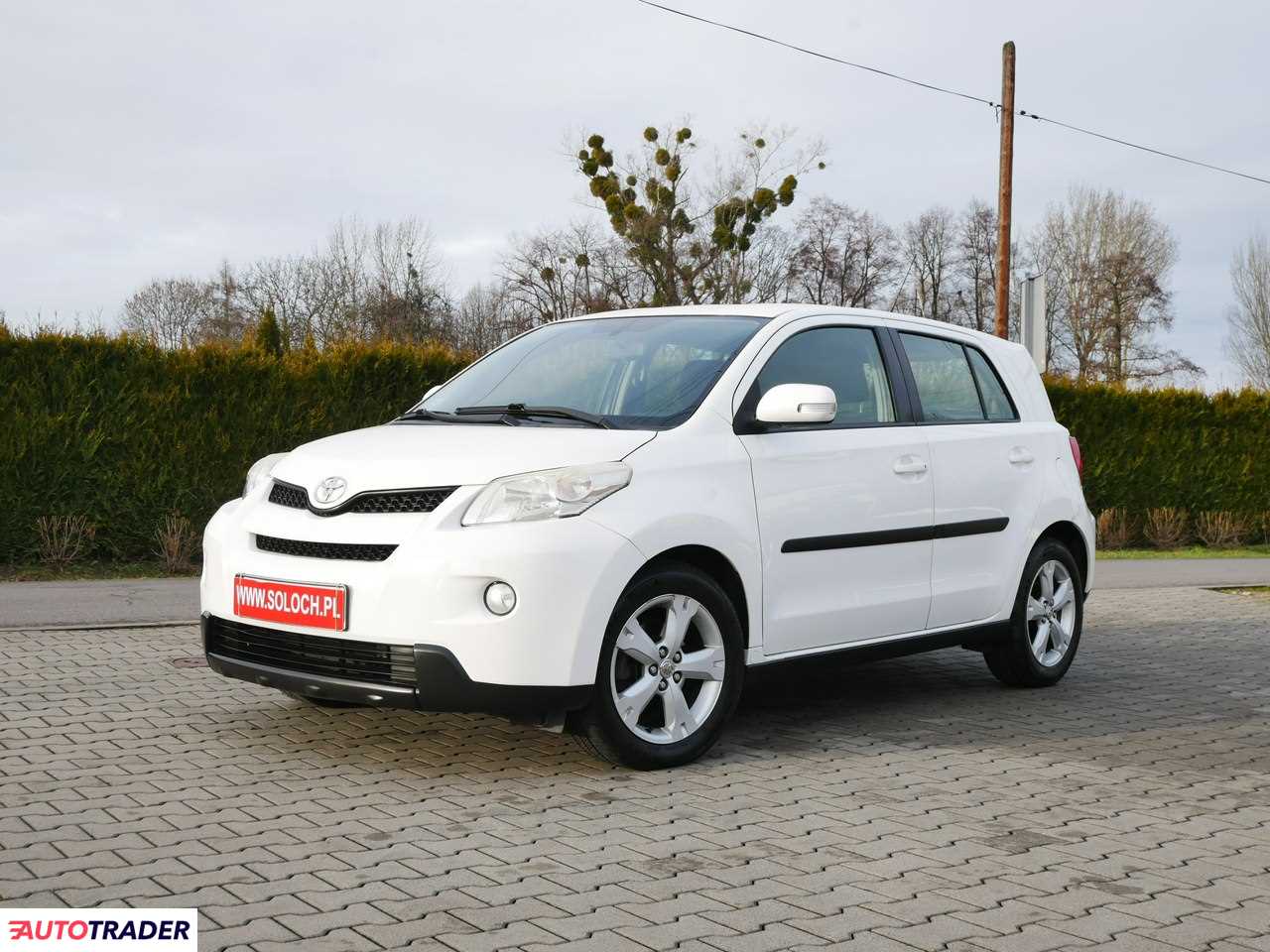 Toyota Pozostałe 2010 1.4 90 KM