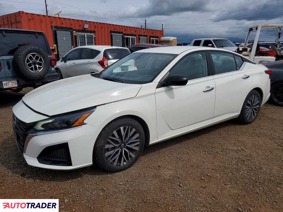 Nissan Altima 2025 2