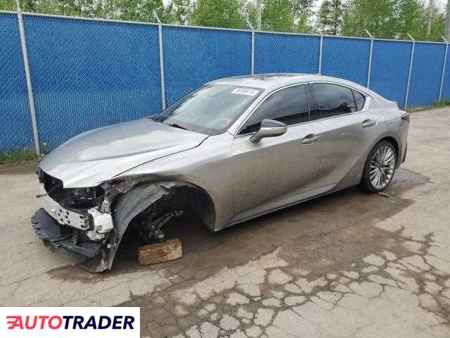 Lexus IS 2023 3