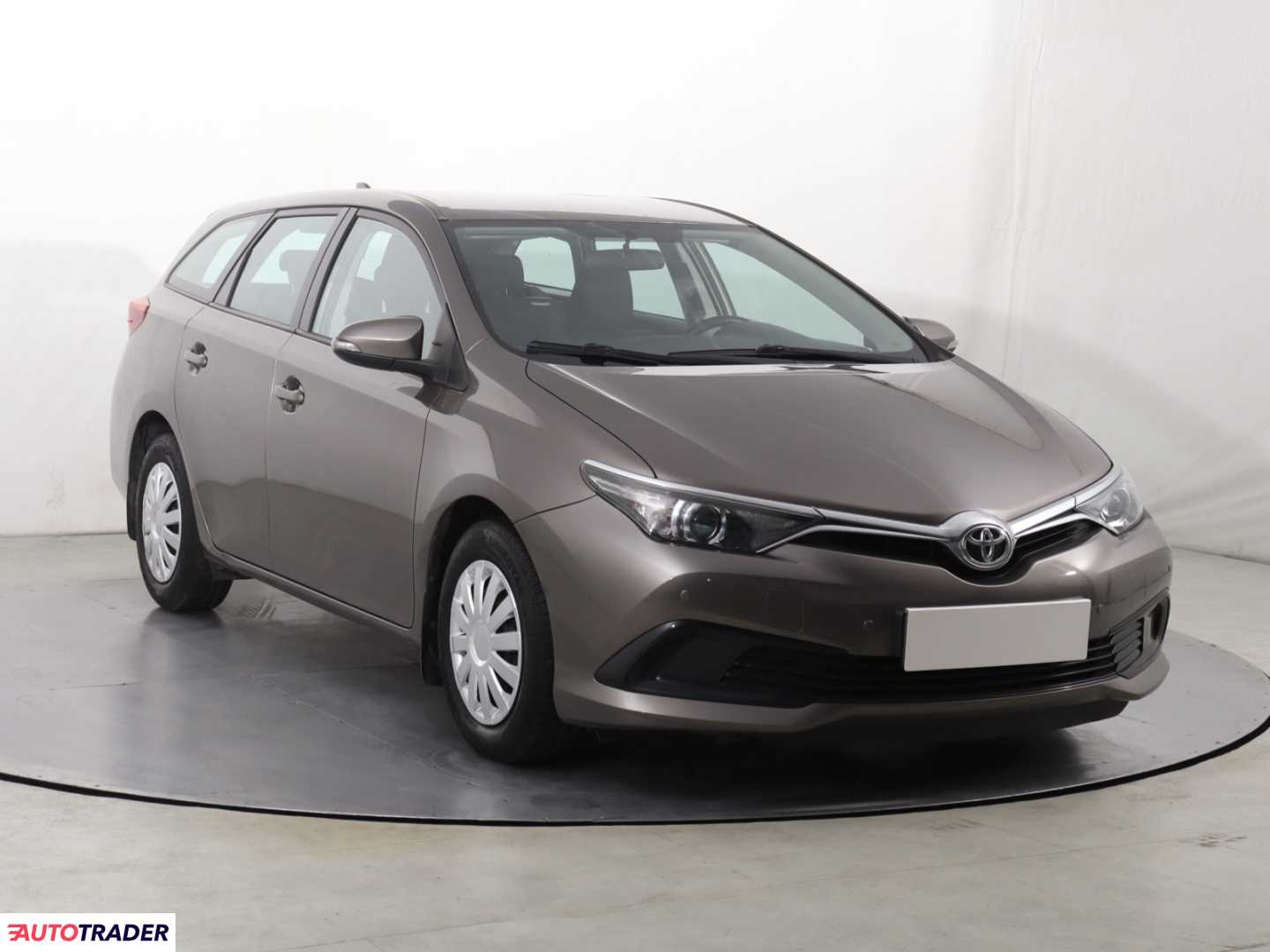 Toyota Auris 2016 1.3 97 KM