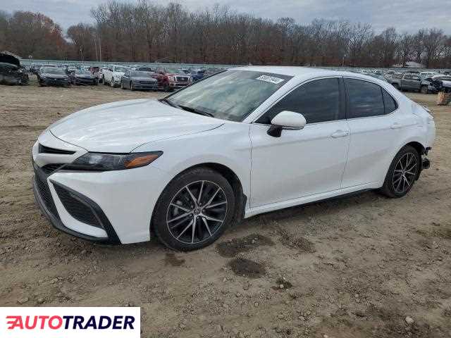 Toyota Camry 2.0 benzyna 2023r. (CONWAY)