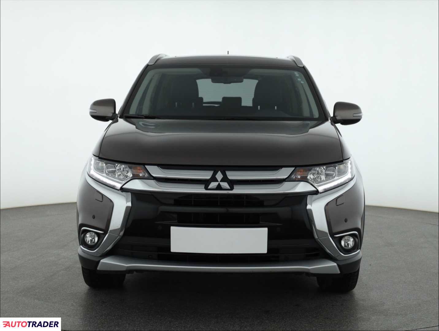 Mitsubishi Outlander 2.0 147 KM 2016r. (Piaseczno)