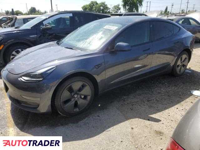 Tesla Model 3 2023