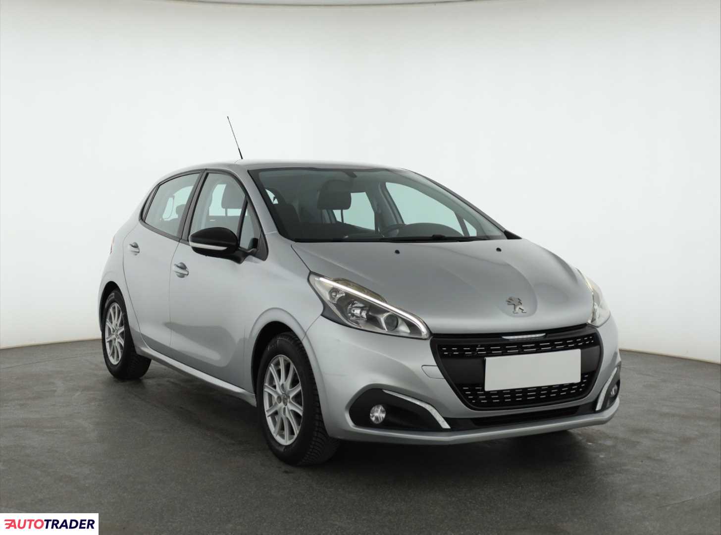 Peugeot 208 2015 1.2 80 KM