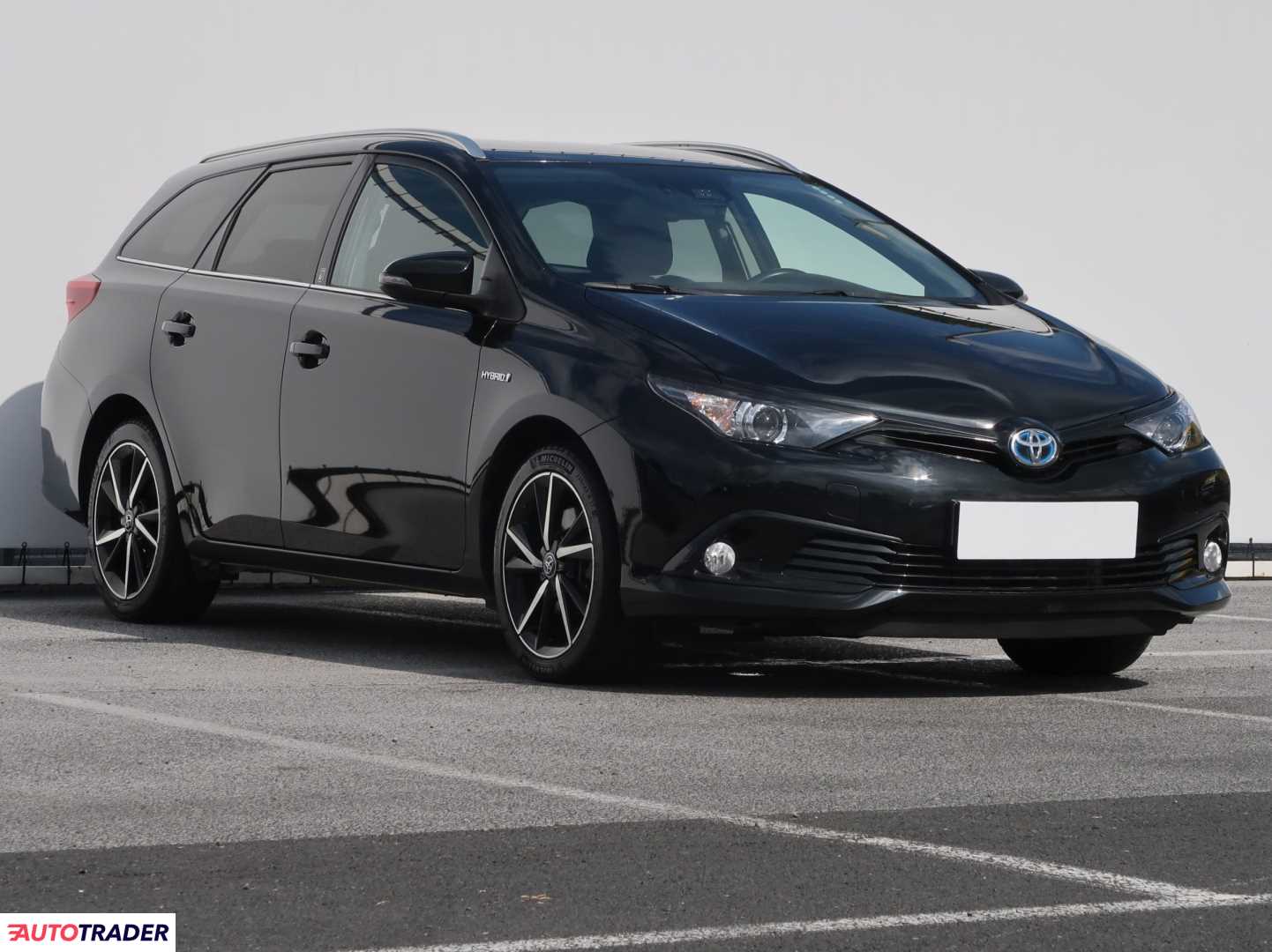 Toyota Auris 2018 1.8 134 KM