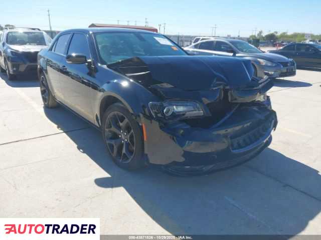 Chrysler 300C 2022 3