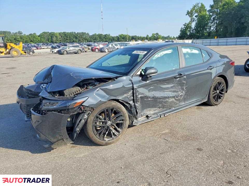 Toyota Camry 2025 2