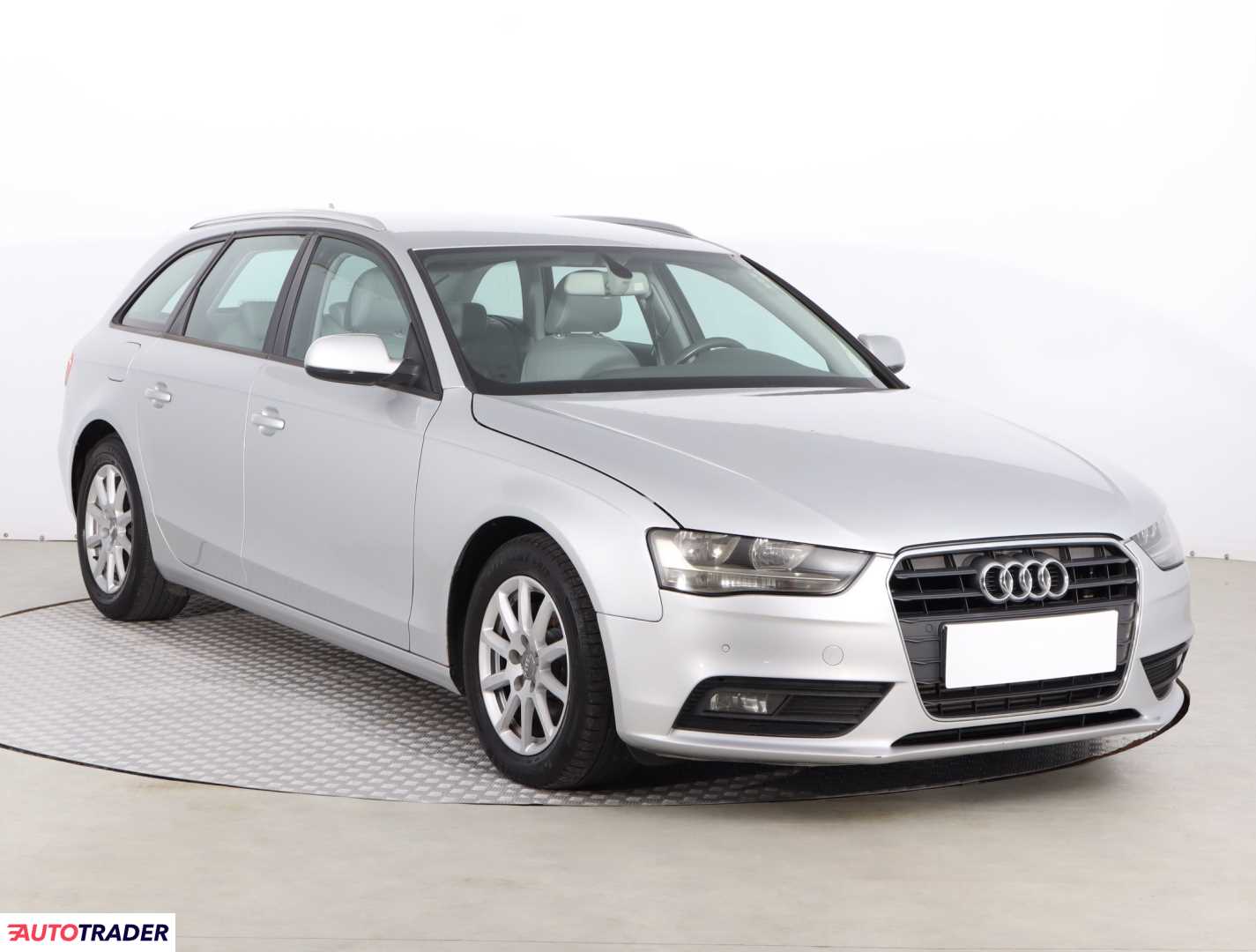 Audi A4 2014 2.0 147 KM