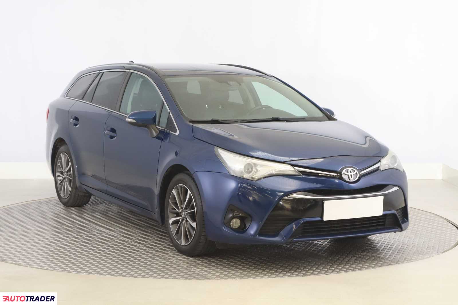 Toyota Avensis 2016 2.0 140 KM