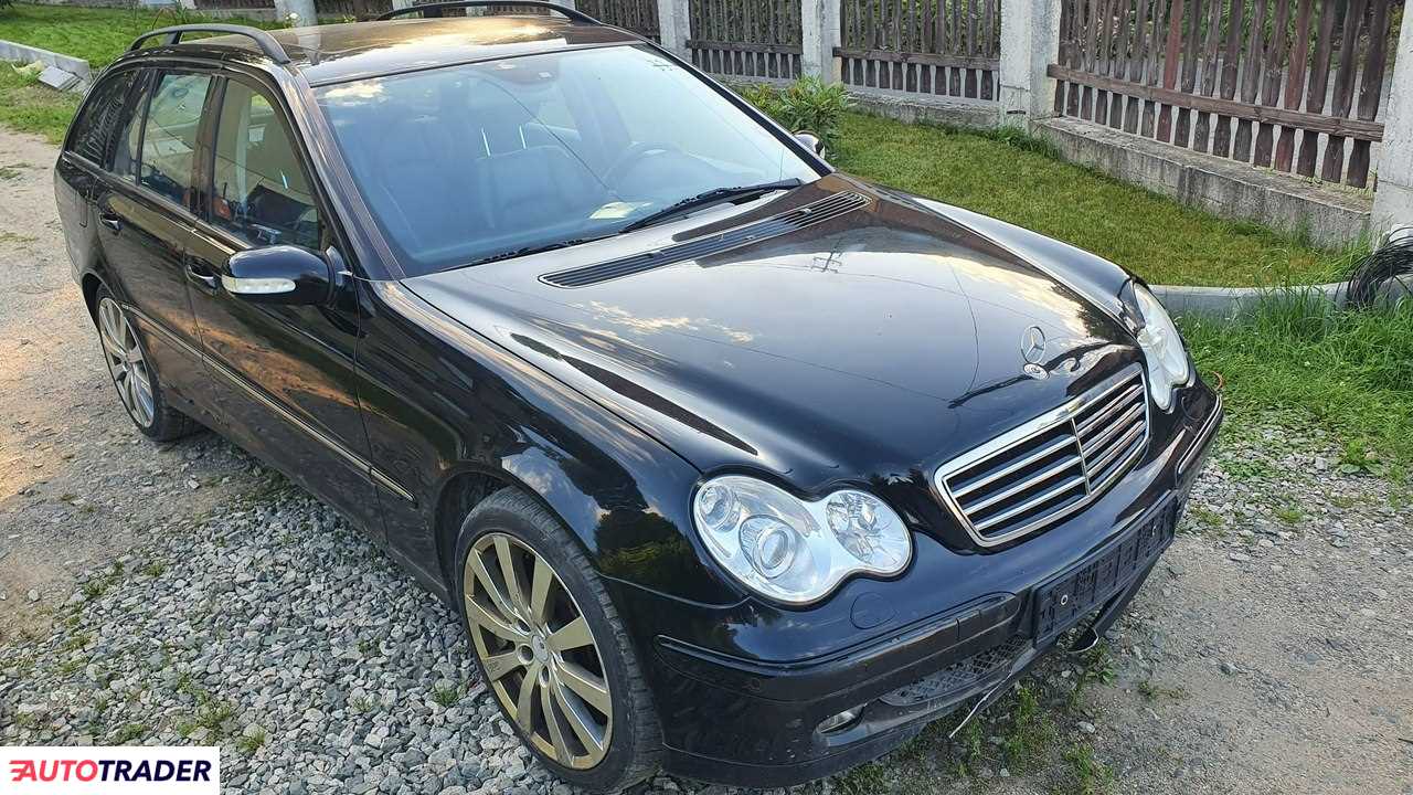 Mercedes C-klasa 2002 3.2 218 KM Mercedes C-klasa 2002 3.2 218 KM