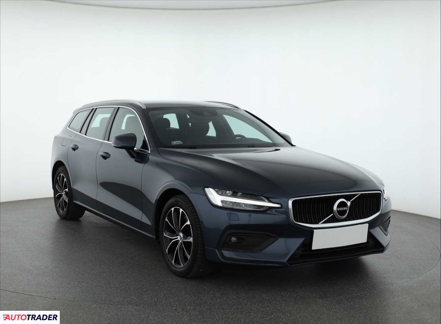 Volvo V60 2021 2.0 187 KM