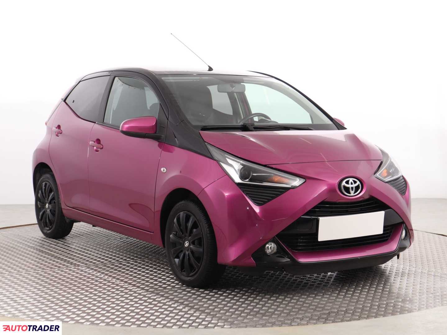 Toyota Aygo 1.0 71 KM 2018r. (Piaseczno)