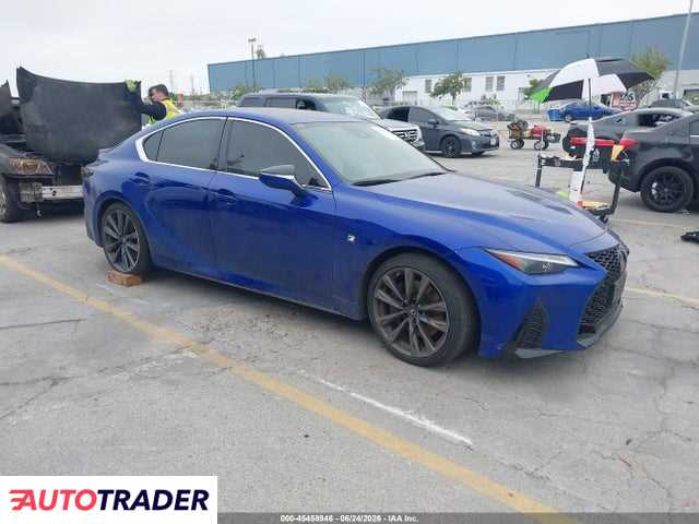 Lexus IS 2022 3