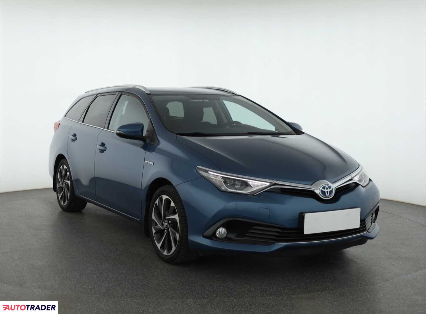 Toyota Auris 2016 1.8 134 KM Toyota Auris 2016 1.8 134 KM