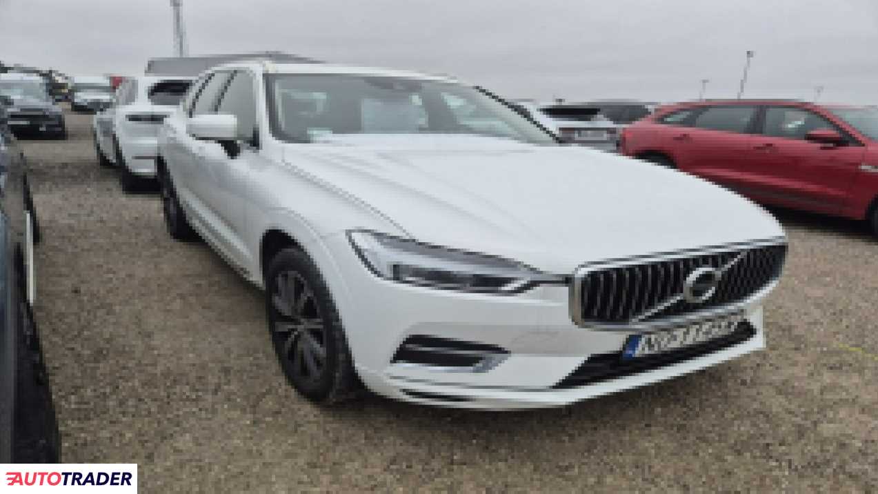 Volvo XC60 2020 2.0 190 KM