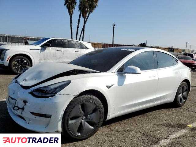 Tesla Model 3 2020