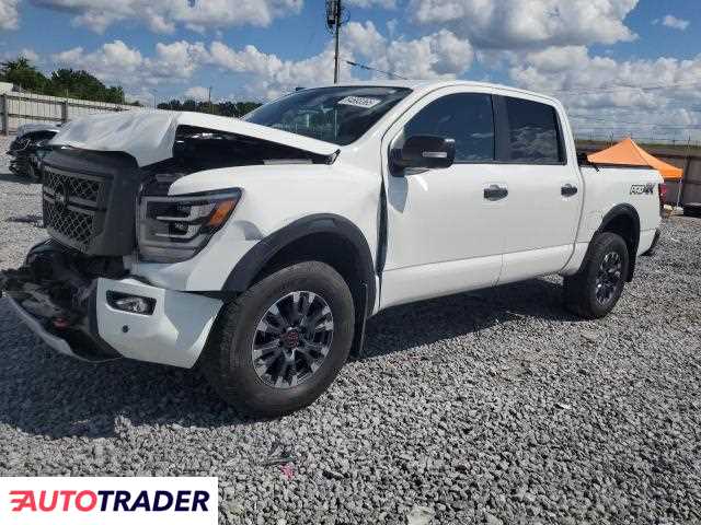 Nissan Titan 2023 5