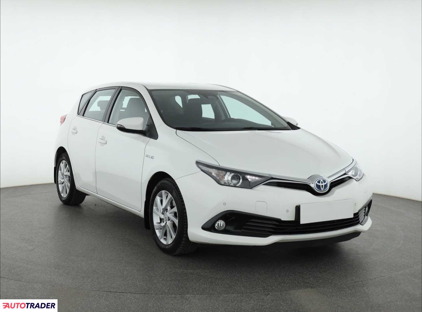 Toyota Auris 2017 1.8 134 KM