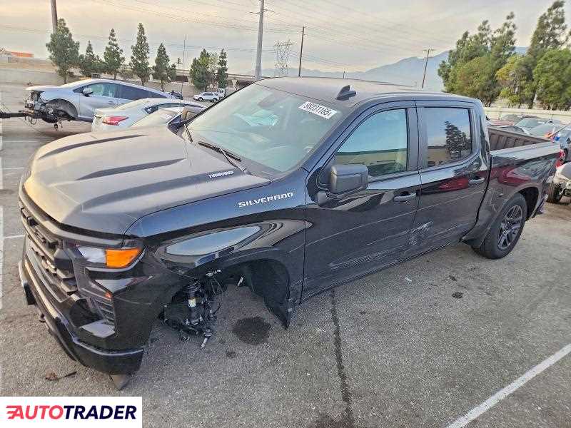 Chevrolet Silverado 2025 2