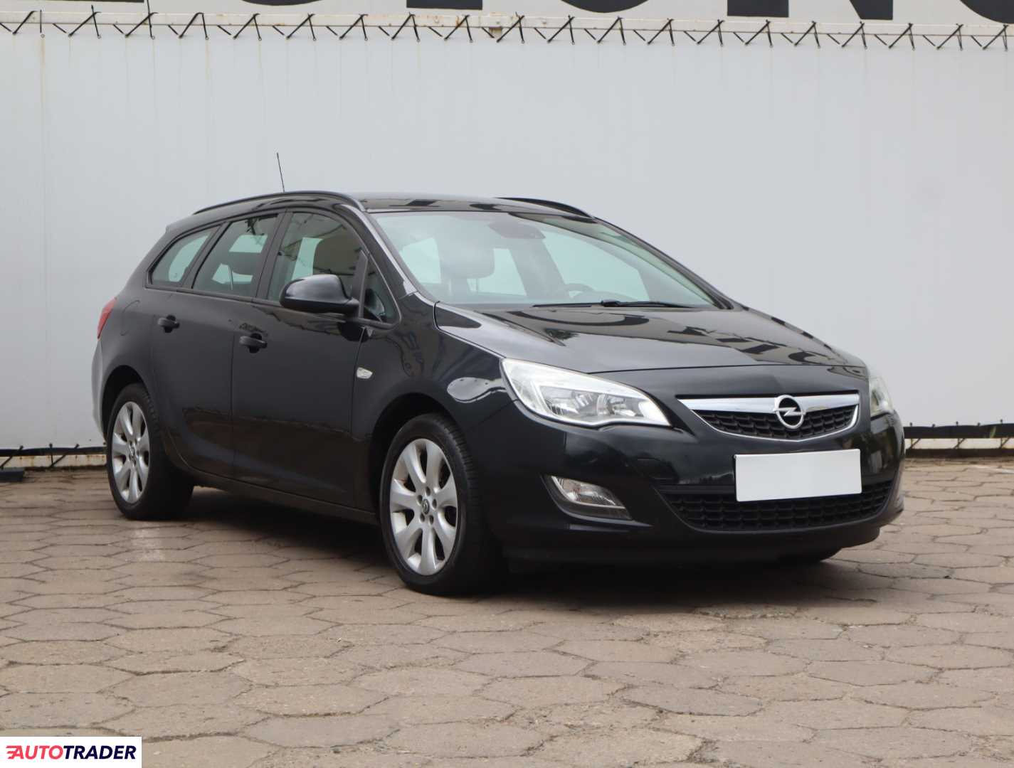 Opel Astra 2012 1.4 118 KM