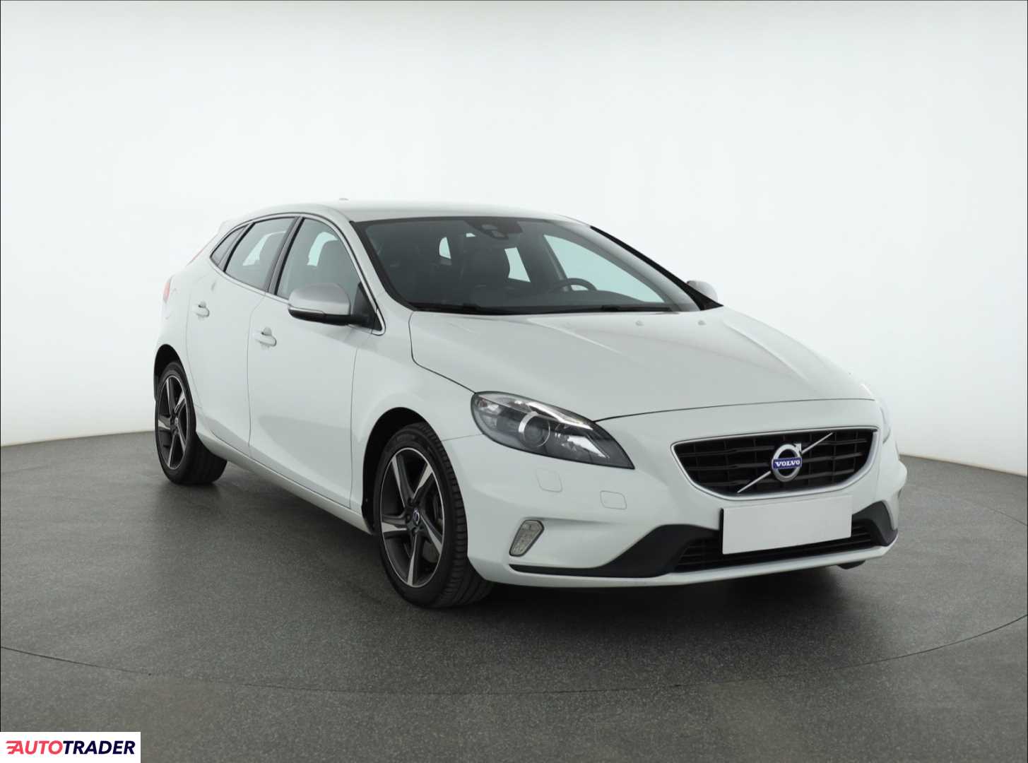 Volvo V40 1.5 150 KM 2015r. (Piaseczno)