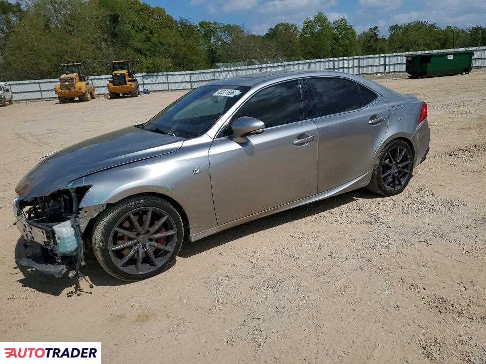 Lexus IS 2020 2