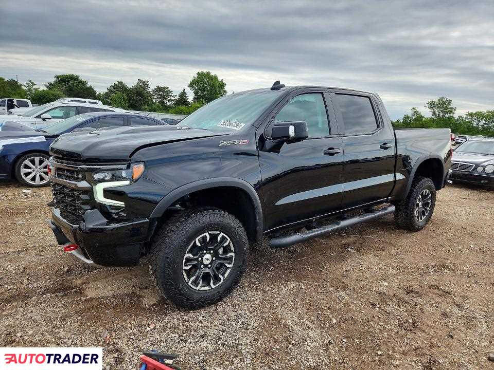 Chevrolet Silverado 2026 6
