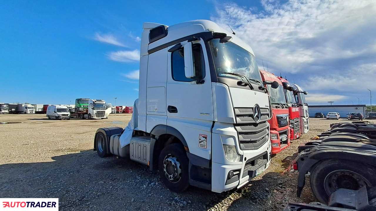 Mercedes Actros