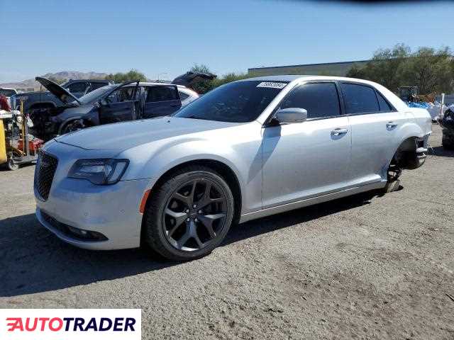 Chrysler 300C 2021 3