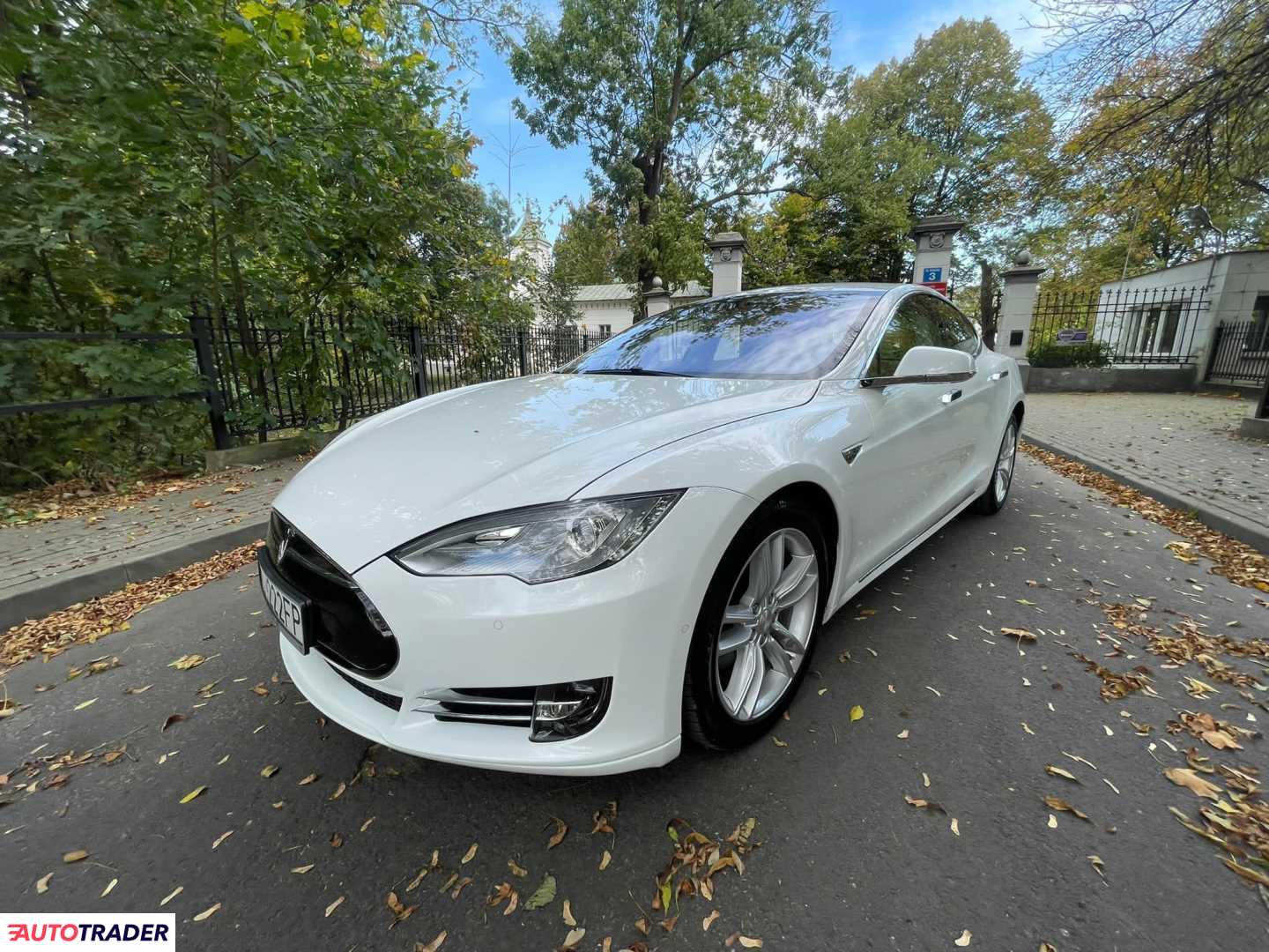 Tesla S 2015 775 KM