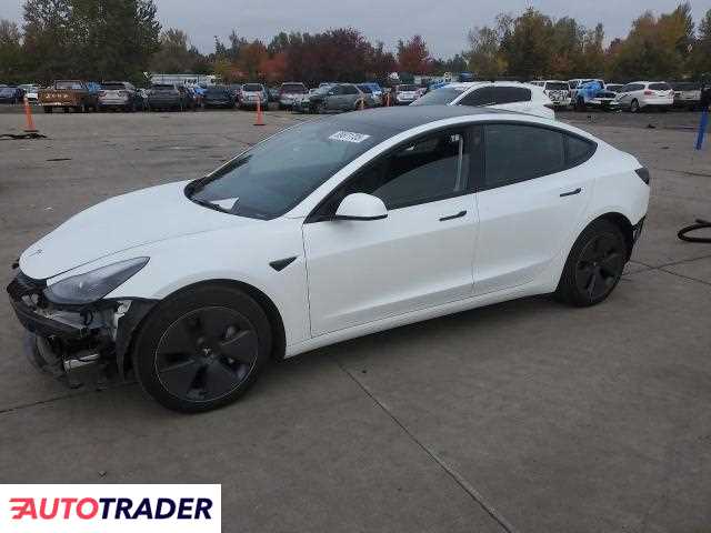 Tesla Model 3 2023