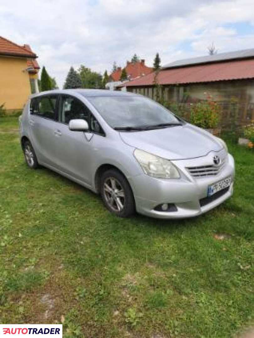 Toyota Verso 2009 2.0 126 KM