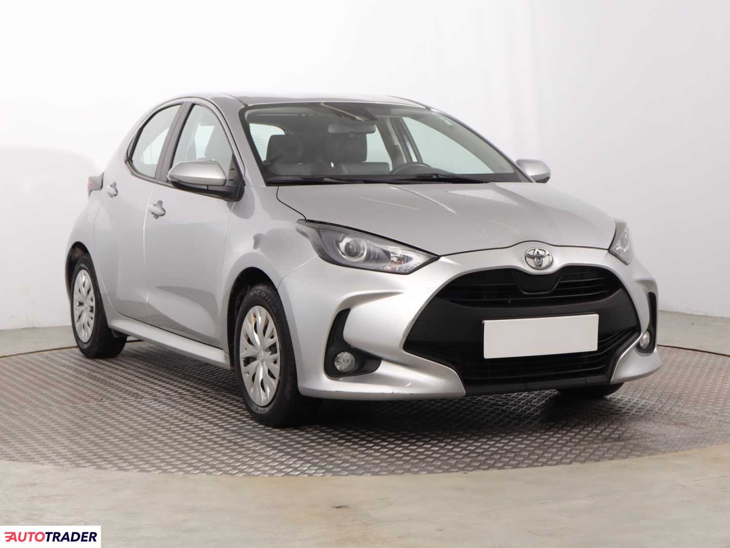 Toyota Yaris 2023 1.5 123 KM