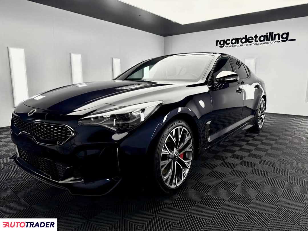 Kia Stinger 2020 3.3 366 KM