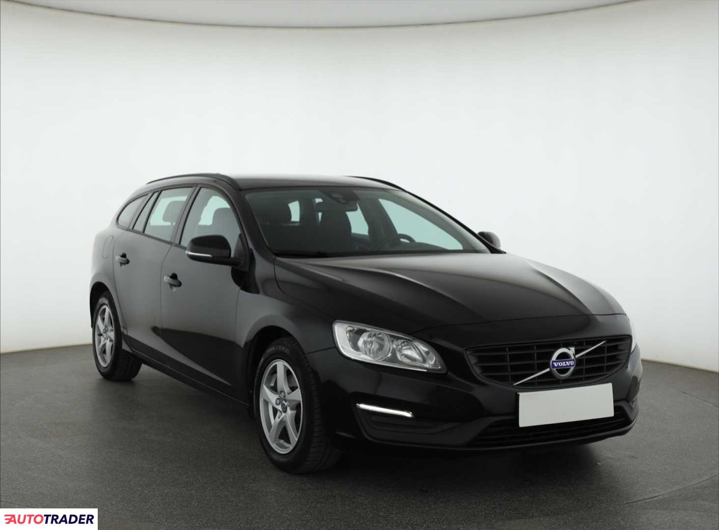 Volvo V60 2018 2.0 147 KM