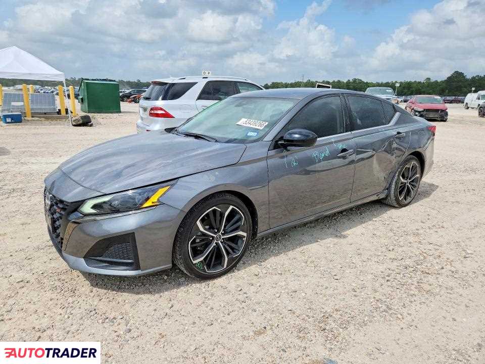 Nissan Altima 2024 2