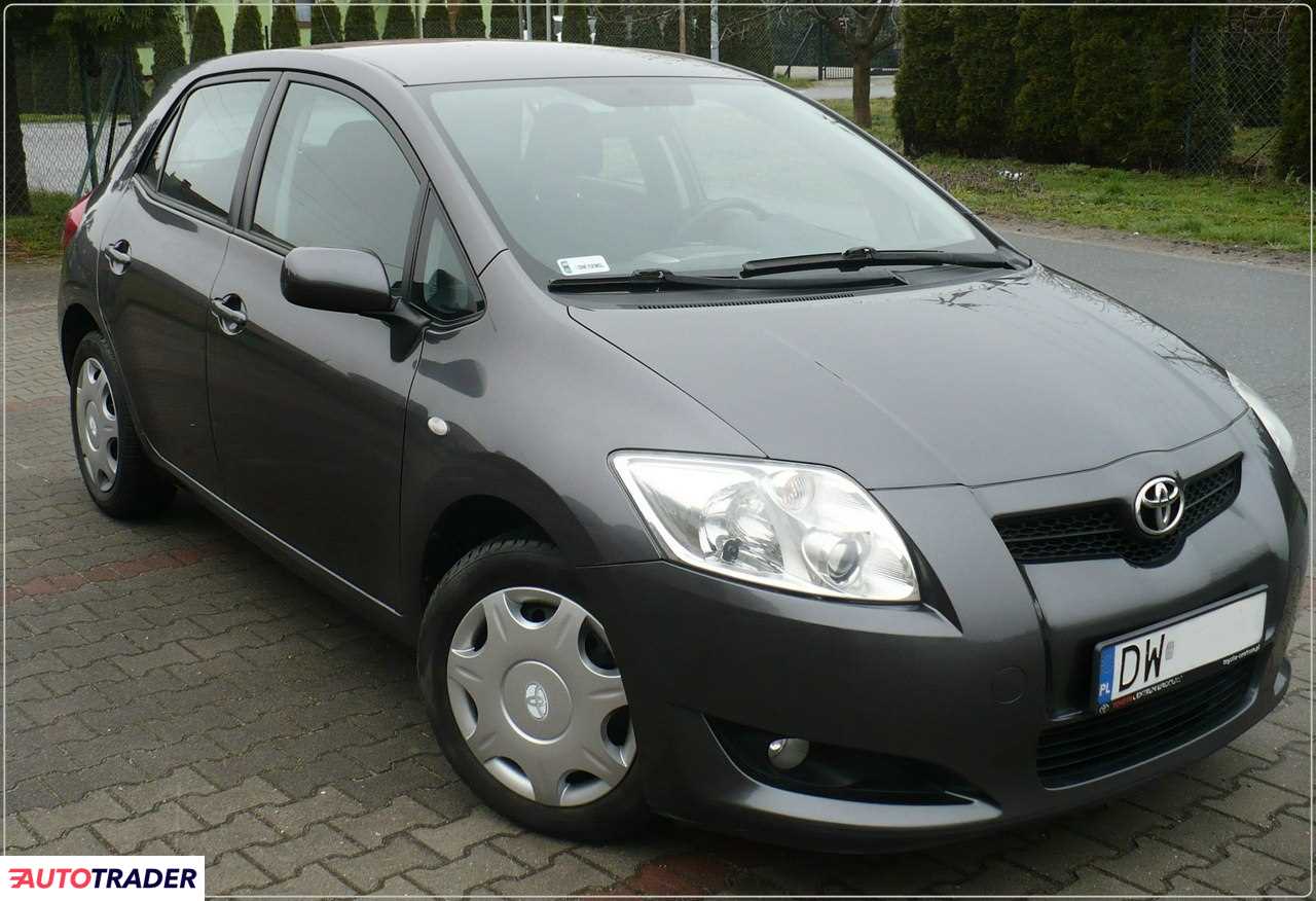 Toyota Auris 2009 1.4 90 KM Toyota Auris 2009 1.4 90 KM