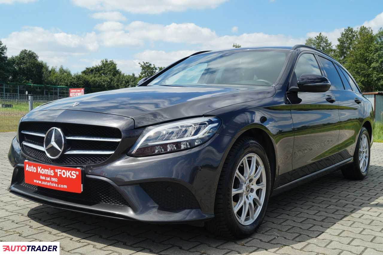 Mercedes C-klasa 2019 1.6 160 KM