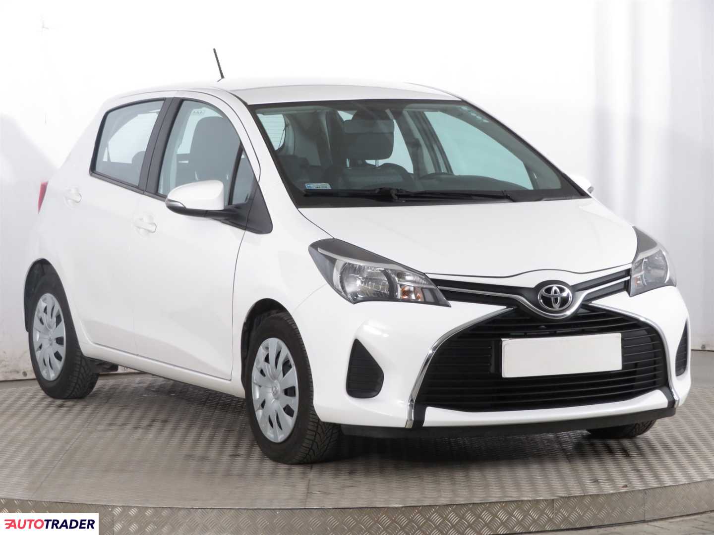 Toyota Yaris 2016 1.0 68 KM Toyota Yaris 2016 1.0 68 KM