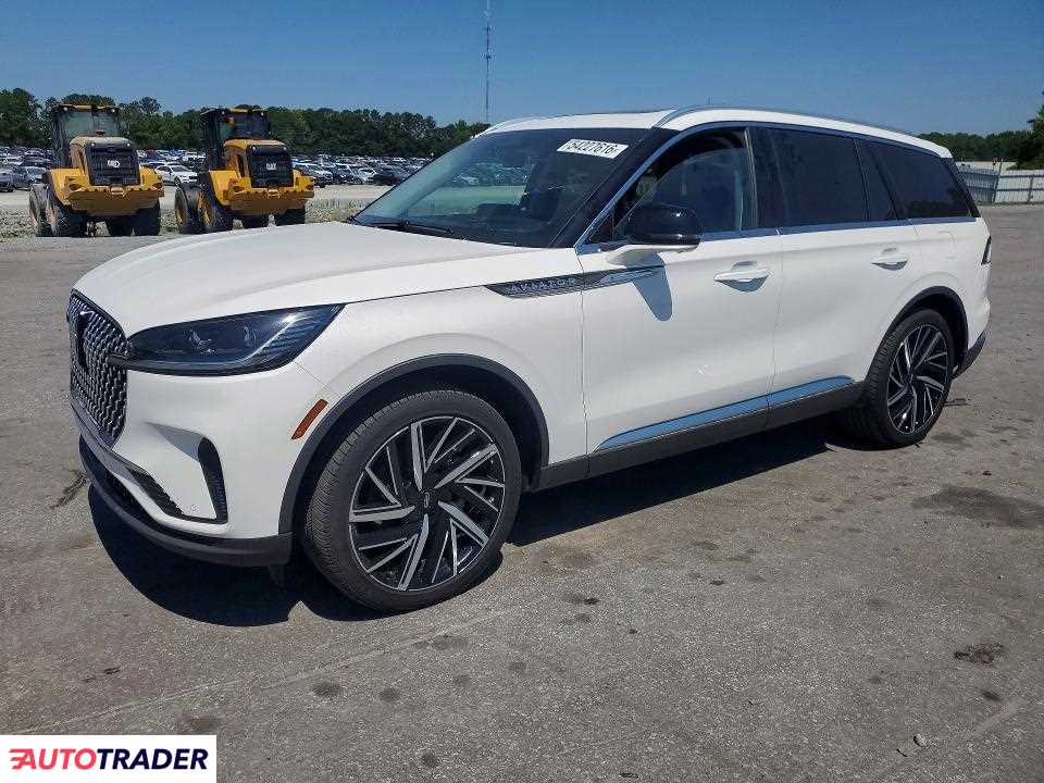 Lincoln Aviator 2025 3