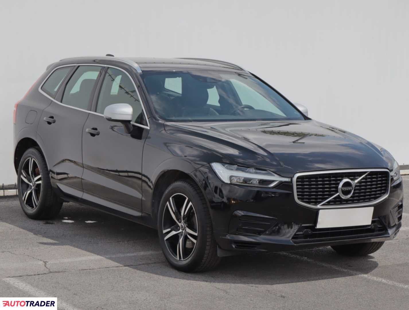 Volvo XC60 2018 2.0 147 KM