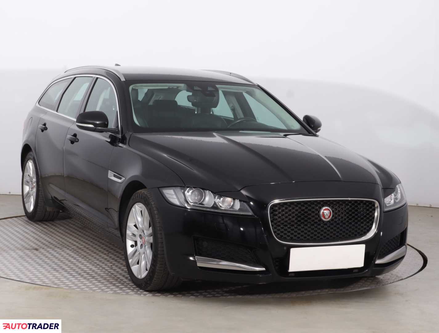 Jaguar XF 2019 2.0 237 KM