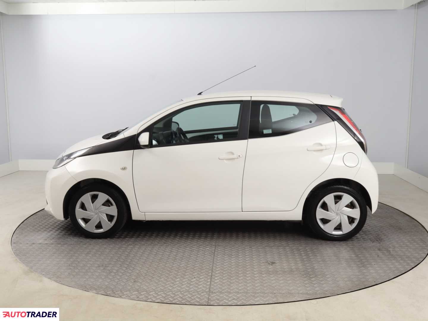 Toyota Aygo 2016 1.0 68 KM