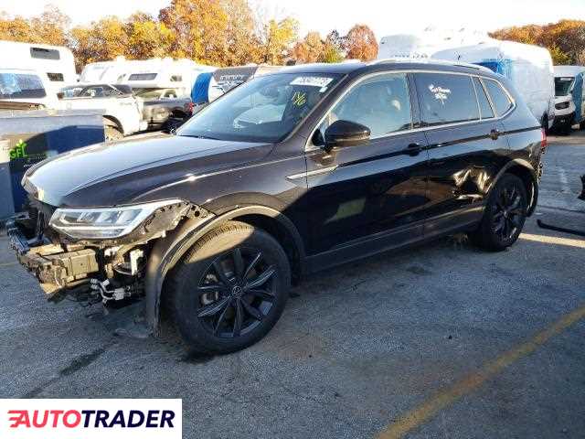 Volkswagen Tiguan 2.0 benzyna 2022r. (SIKESTON)