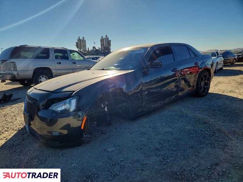 Chrysler 300C 2021 3