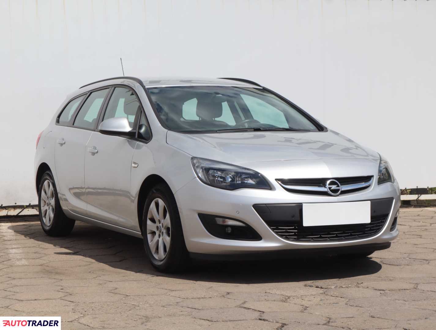 Opel Astra 2015 1.4 118 KM