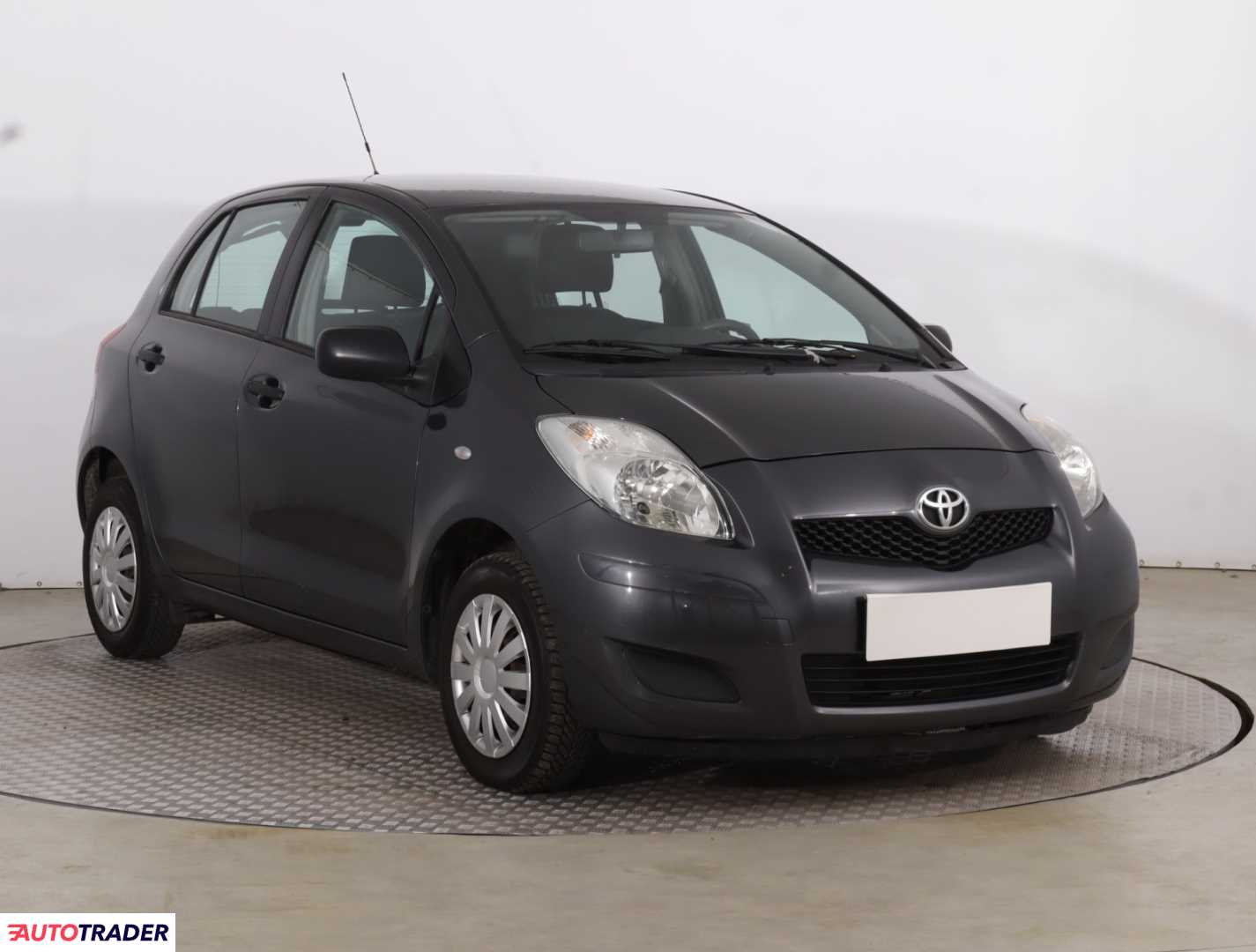 Toyota Yaris 2009 1.0 68 KM