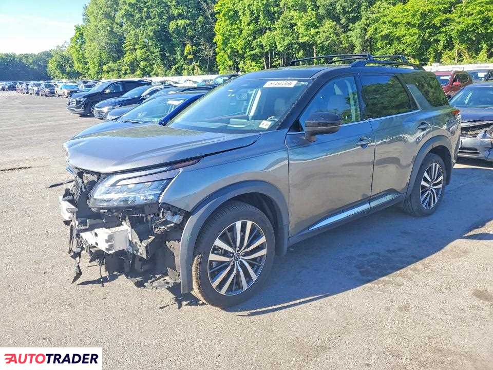 Nissan Pathfinder 2022 3