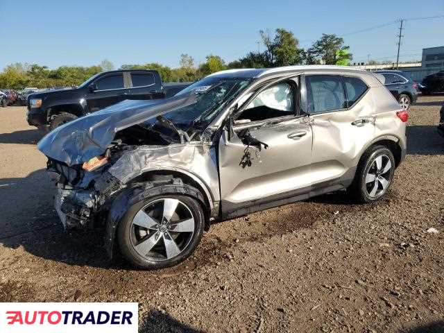 Volvo XC40 2022 2