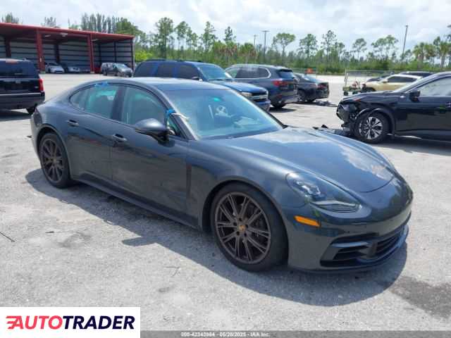 Porsche Panamera 2019 3